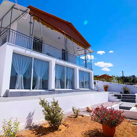 Oceanus Summer House Саламін Екстер'єр фото